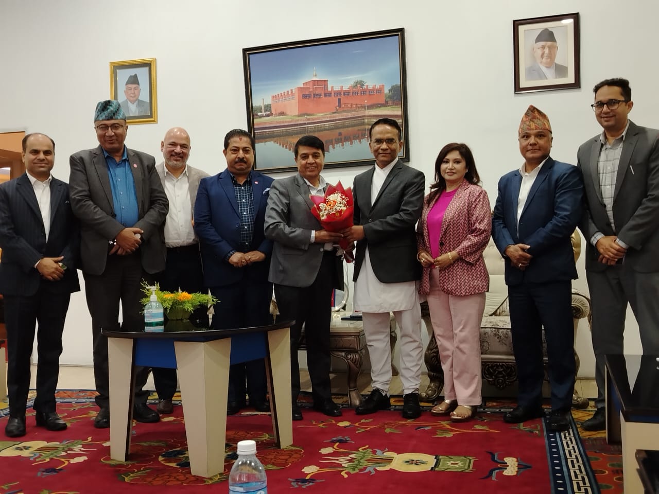 निजी क्षेत्रलाई गभर्नरको आश्वासन, अनुमान नगरेको नीति ल्याइने छैन
